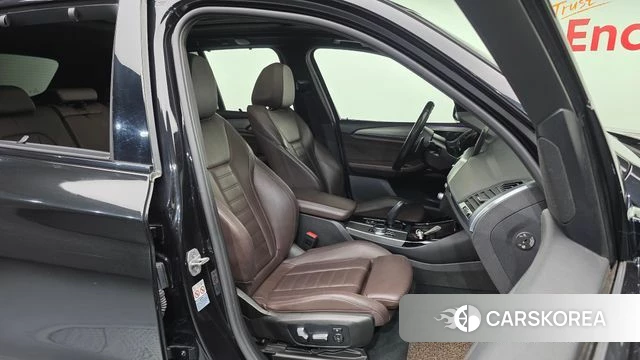 BMW X3 (G01) 2018 Черный из Кореи, фото 2
