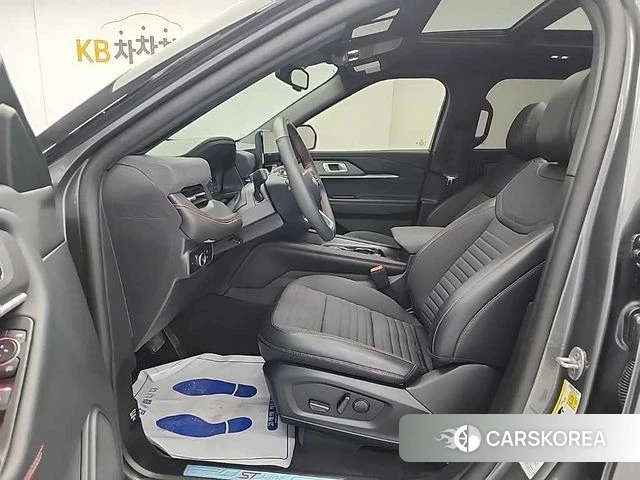 Ford Explorer 6th Generation 2025 Серебристо-серый из Кореи, фото 2