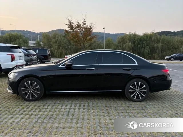 Mercedes-Benz E-Class W213 2020 Черный из Кореи, фото 2