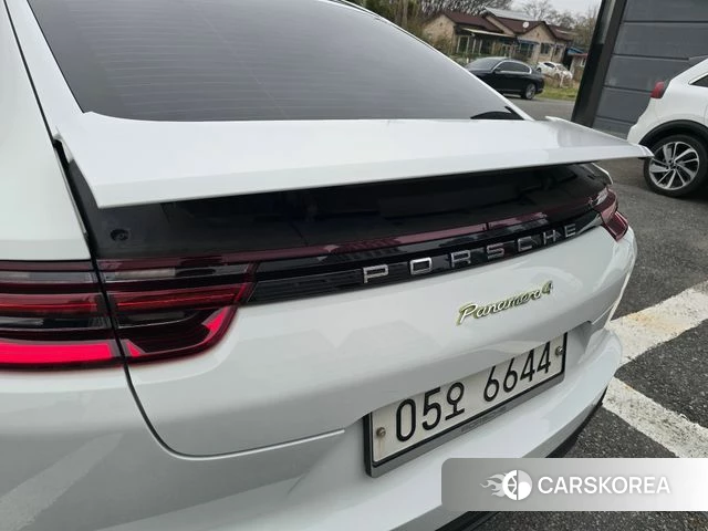 Porsche Panamera (971) 2018 Белый из Кореи, фото 2