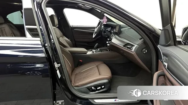 BMW 5 Series (G30) 2023 Синий из Кореи, фото 2