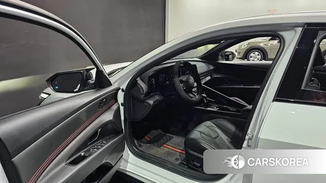 Hyundai The New Avante (CN7) 2025 Белый из Кореи, фото 2