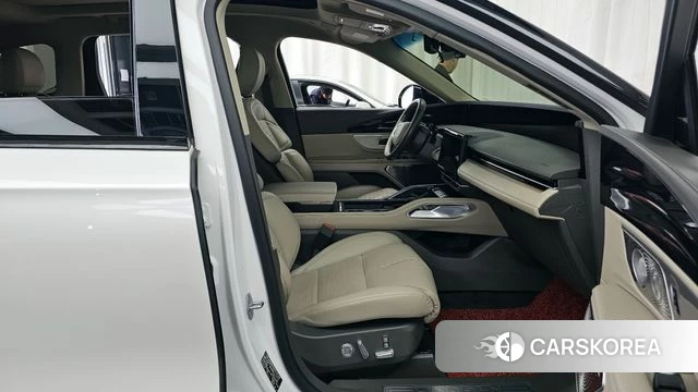 Lincoln Nautilus 2nd Generation 2024 Белый из Кореи, фото 2