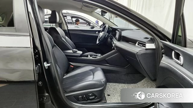 Kia K5 3rd generation 2022 Черный из Кореи, фото 2