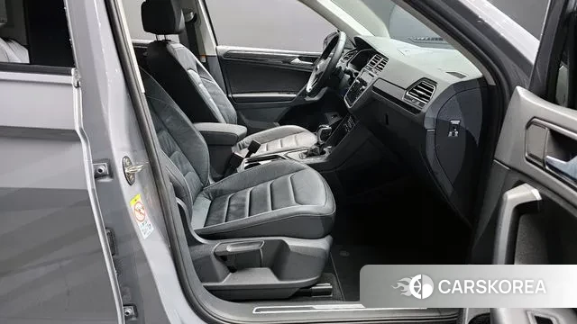 Volkswagen Tiguan second Generation 2021 Серый из Кореи, фото 2