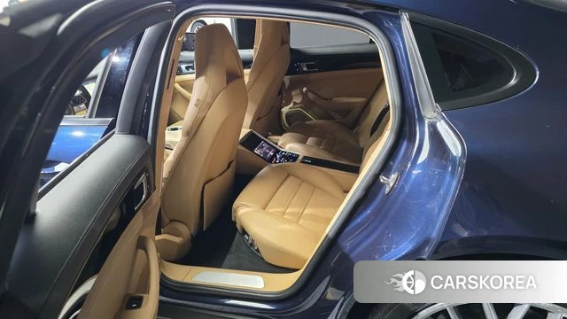 Porsche Panamera (971) 2018 Синий из Кореи, фото 2