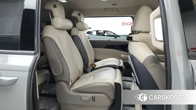 Kia The New Carnival 4th Generation 2024 Серый из Кореи, фото 2