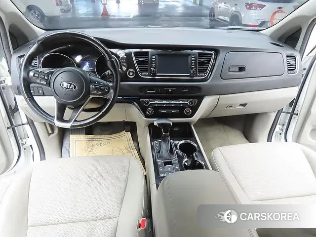 Kia The New Carnival 2018 Белый из Кореи, фото 2