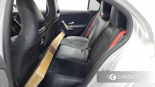 Mercedes-Benz A-Class W177 2021 Белый из Кореи, фото 2