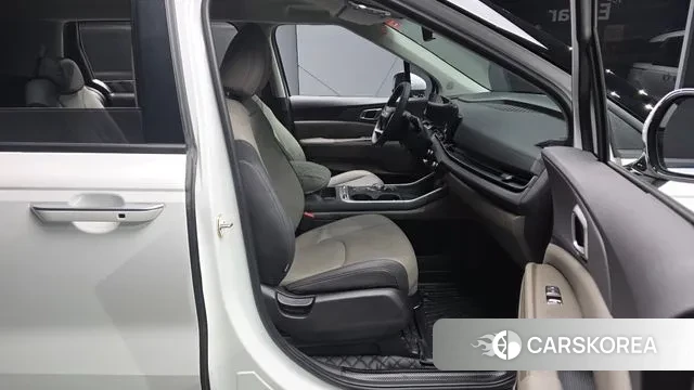 Kia The New Carnival 4th Generation 2025 Белый из Кореи, фото 2