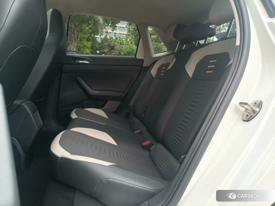 Volkswagen Polo 2021 Белый из Китая, фото 2