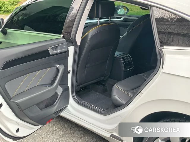 Volkswagen CC 2022 Белый из Китая, фото 2