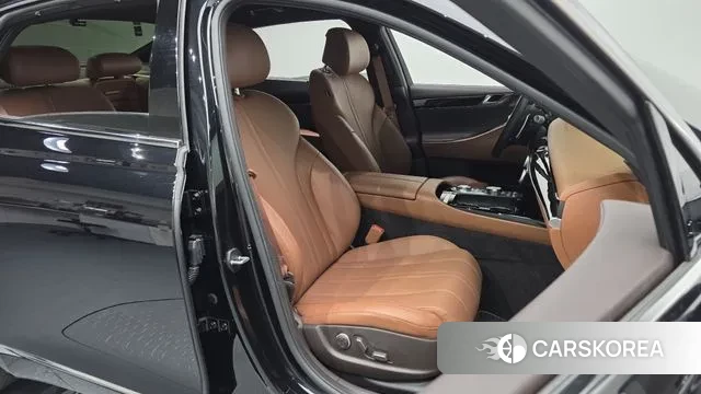 Genesis G80 (RG3) 2022 Черный из Кореи, фото 2