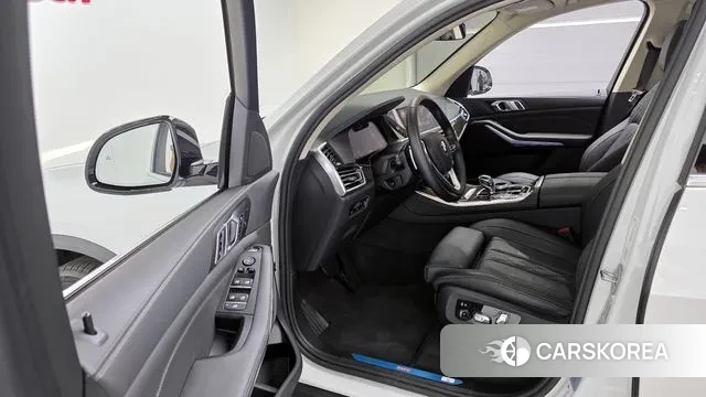 BMW X5 (G05) 2022 Белый из Кореи, фото 2