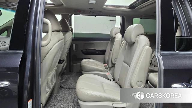 Kia The New Carnival 2019 Серый из Кореи, фото 2
