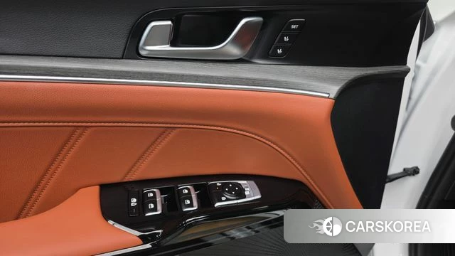 Kia The New K5 3rd generation 2025 Белый из Кореи, фото 2