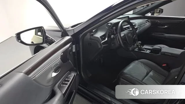 Lexus ES300h 7th generation 2021 Синий из Кореи, фото 2