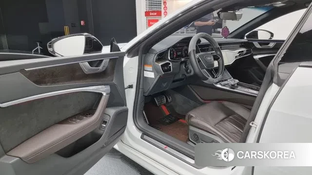 Audi A7 (4K) 2021 Белый из Кореи, фото 2