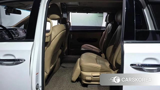 Kia The New Carnival 2019 Белый из Кореи, фото 2