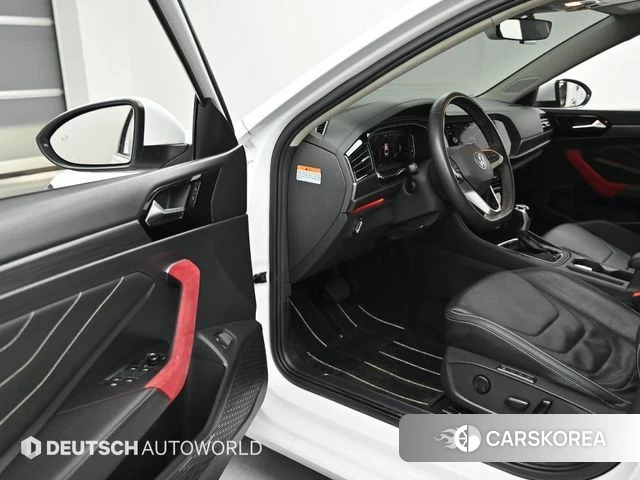 Volkswagen 7th Generation of Jetta 2022 Белый из Кореи, фото 2