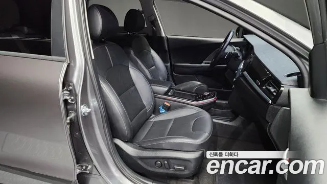 Kia Niro Plus 2023 Серый из Кореи, фото 2