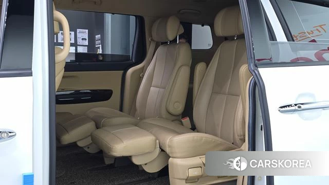 Kia The New Carnival 2019 Белый из Кореи, фото 2