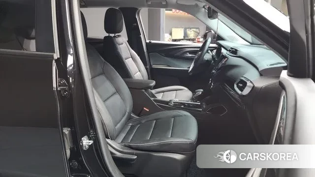 Chevrolet (GM Daewoo) Trailblazer 2022 Черный из Кореи, фото 2