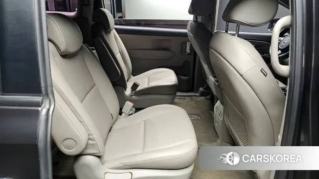 Kia The New Carnival 2018 Серый из Кореи, фото 2