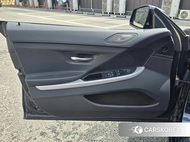 BMW 6 Series (F12) 2018 Черный из Кореи, фото 2