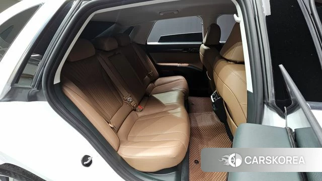 Hyundai Grandeur Hybrid (GN7) 2023 Белый из Кореи, фото 2