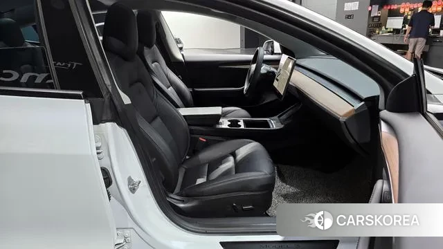 Tesla Model 3 2022 Белый из Кореи, фото 2