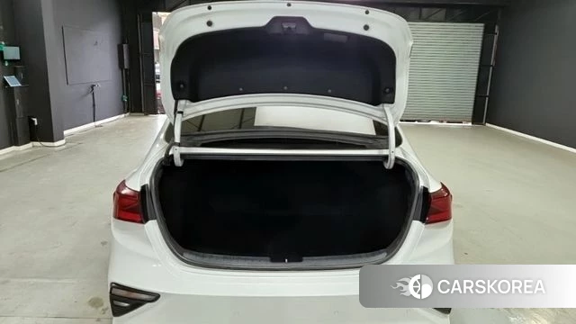 Kia Come New K3 2021 Белый из Кореи, фото 2