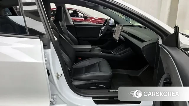 Tesla Model 3 2024 Белый из Кореи, фото 2