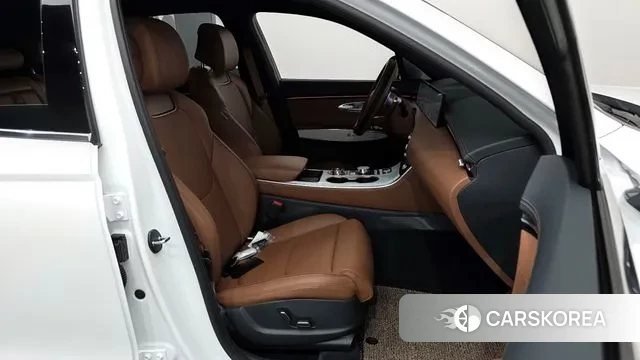 Genesis GV70 2025 Белый из Кореи, фото 2