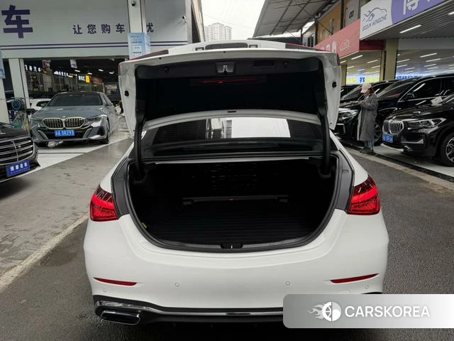 Mercedes-Benz Class C 2023 Белый из Китая, фото 2