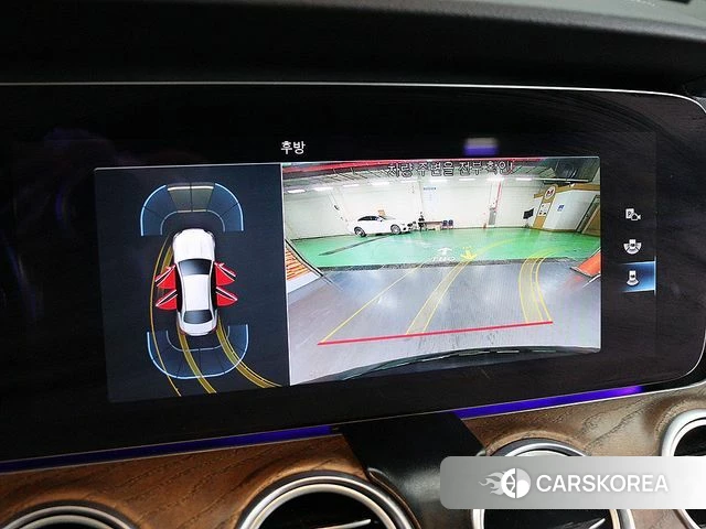 Mercedes-Benz E-Class W213 2021 Черный из Кореи, фото 2