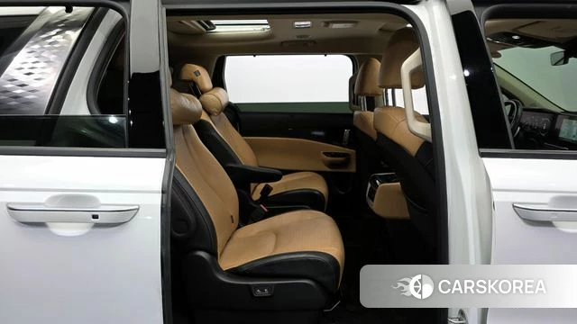 Kia Carnival 4th generation 2022 Белый из Кореи, фото 2