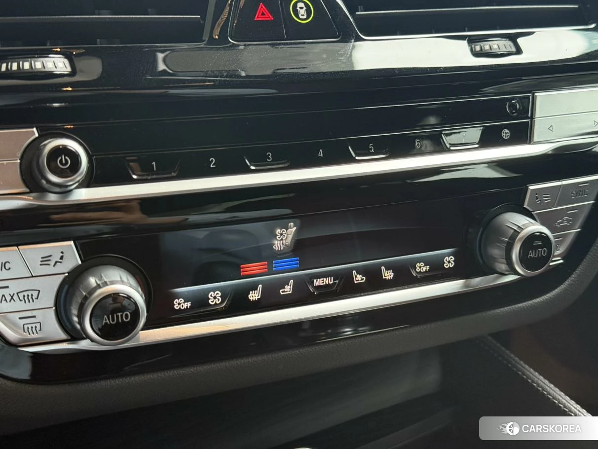 BMW 5 series 2023 Черный из Китая, фото 2