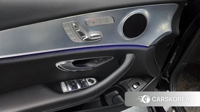 Mercedes-Benz E-Class W213 2020 Черный из Кореи, фото 2