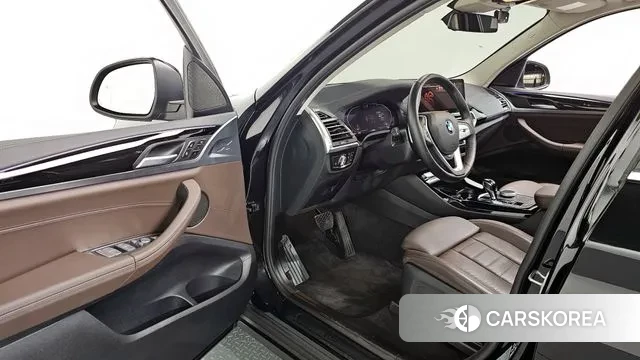 BMW X3 (G01) 2022 Черный из Кореи, фото 2