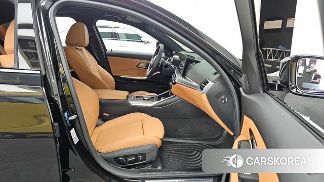 BMW 3 Series (G20) 2024 Черный из Кореи, фото 2