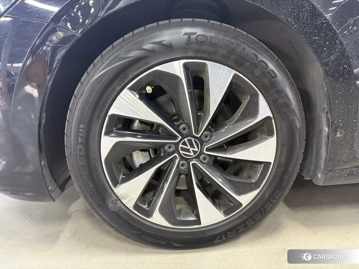 Volkswagen Passat 2021 Черный из Китая, фото 2