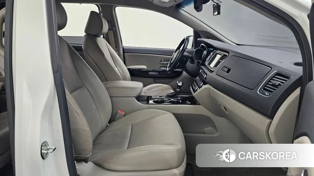 Kia The New Carnival 2020 Белый из Кореи, фото 2