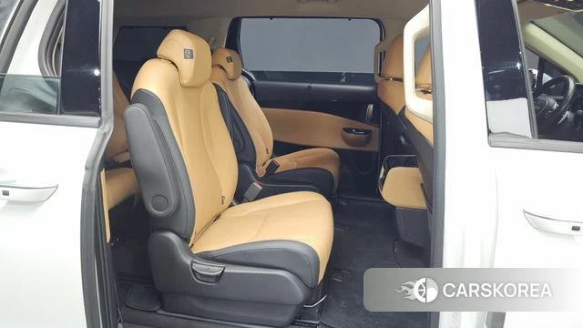 Kia Carnival 4th generation 2023 Белый из Кореи, фото 2