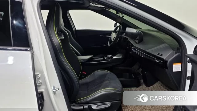 Kia EV6 2023 Белый из Кореи, фото 2