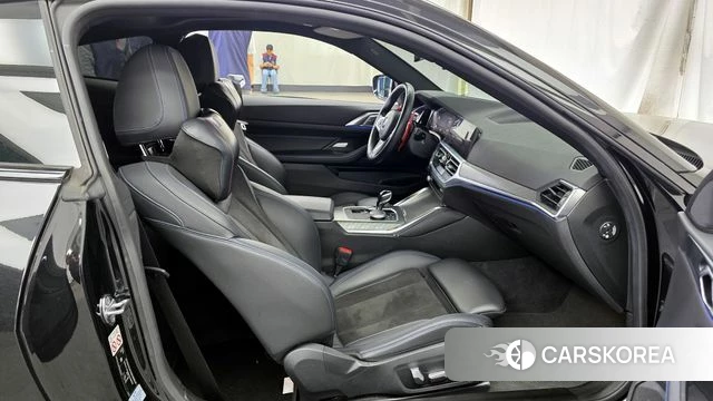 BMW 4 Series (G22) 2021 Черный из Кореи, фото 2