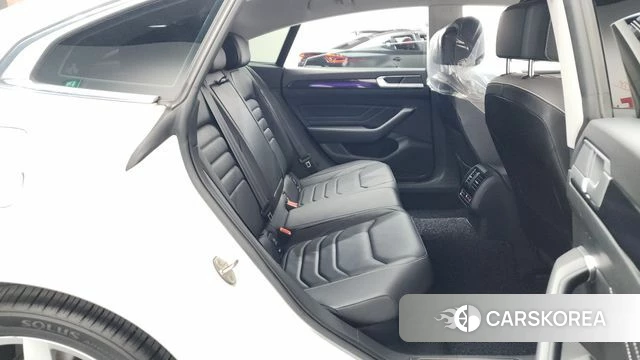 Volkswagen Arteon 2022 Белый из Кореи, фото 2