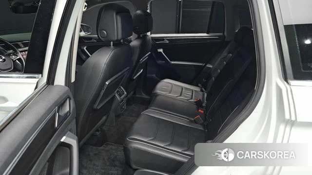 Volkswagen Tiguan second Generation 2020 Белый из Кореи, фото 2