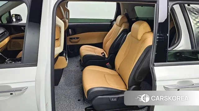 Kia Carnival 4th generation 2023 Белый из Кореи, фото 2