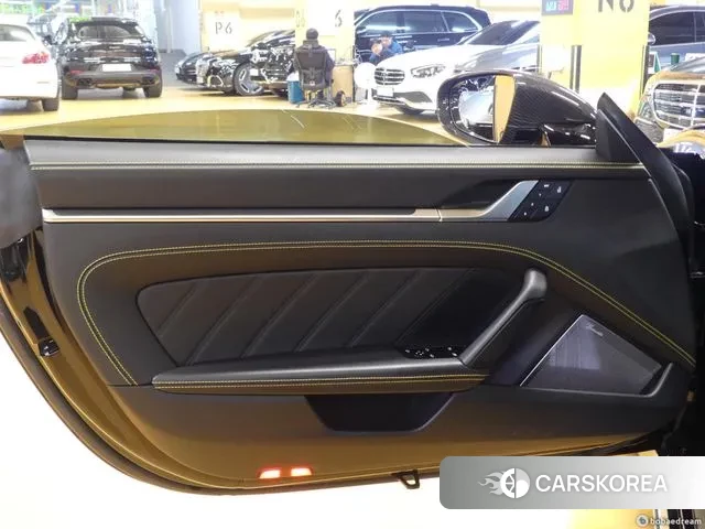 Porsche 911(992) 2023 Черный из Кореи, фото 2